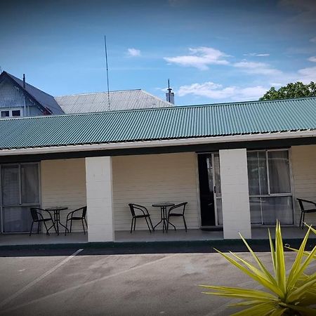 Chanel Court Motel Masterton Exterior photo