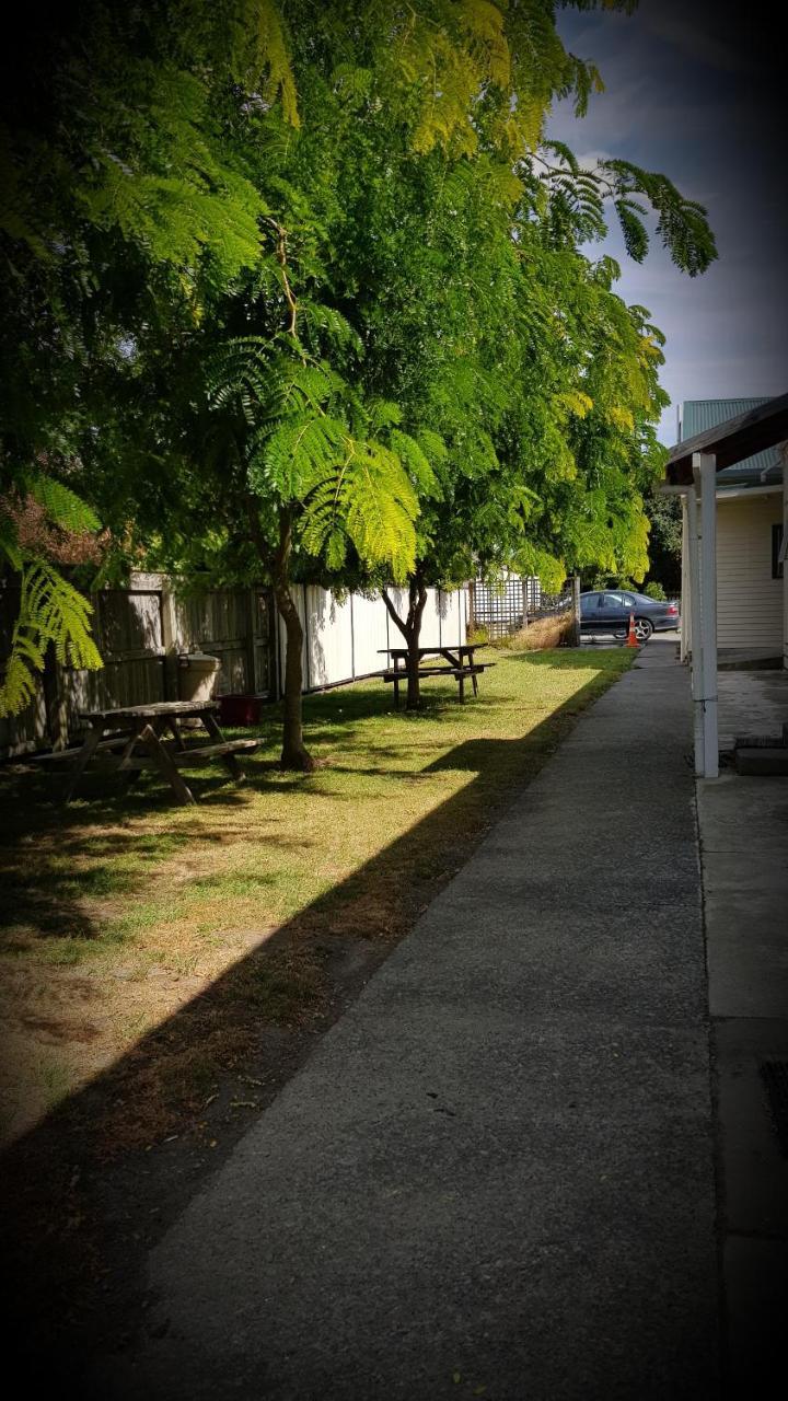 Chanel Court Motel Masterton Exterior photo